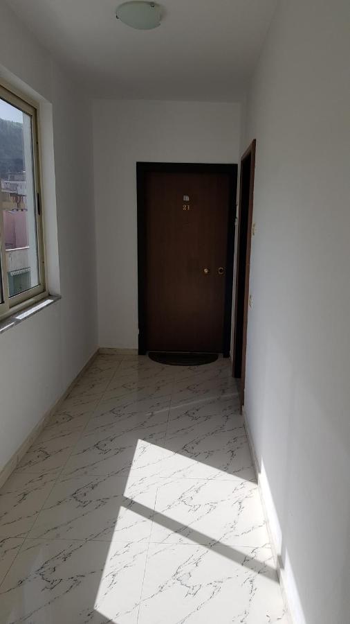 M&I Beach Apartment With Sea View Durres Bagian luar foto