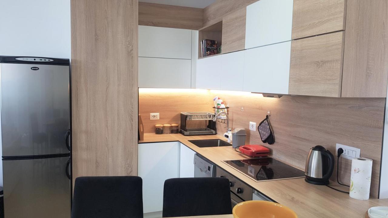 M&I Beach Apartment With Sea View Durres Bagian luar foto